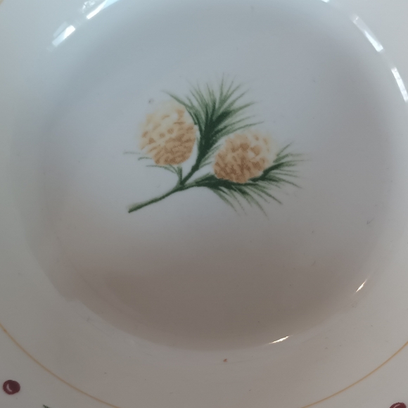 12 MB Merry Brite Soup Bowl - Picture 5 of 7